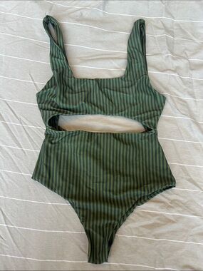 Gillia one piece